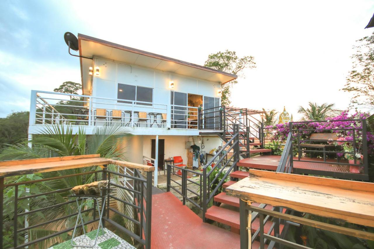 Happy Mountain Airport Resort Nai Yang Beach Buitenkant foto