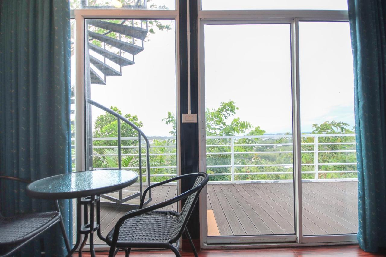 Happy Mountain Airport Resort Nai Yang Beach Buitenkant foto