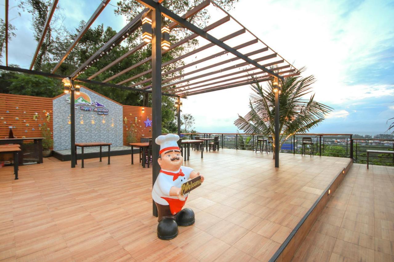 Happy Mountain Airport Resort Nai Yang Beach Buitenkant foto